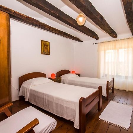Holiday Home Trostova Kuca Pazin Εξωτερικό φωτογραφία