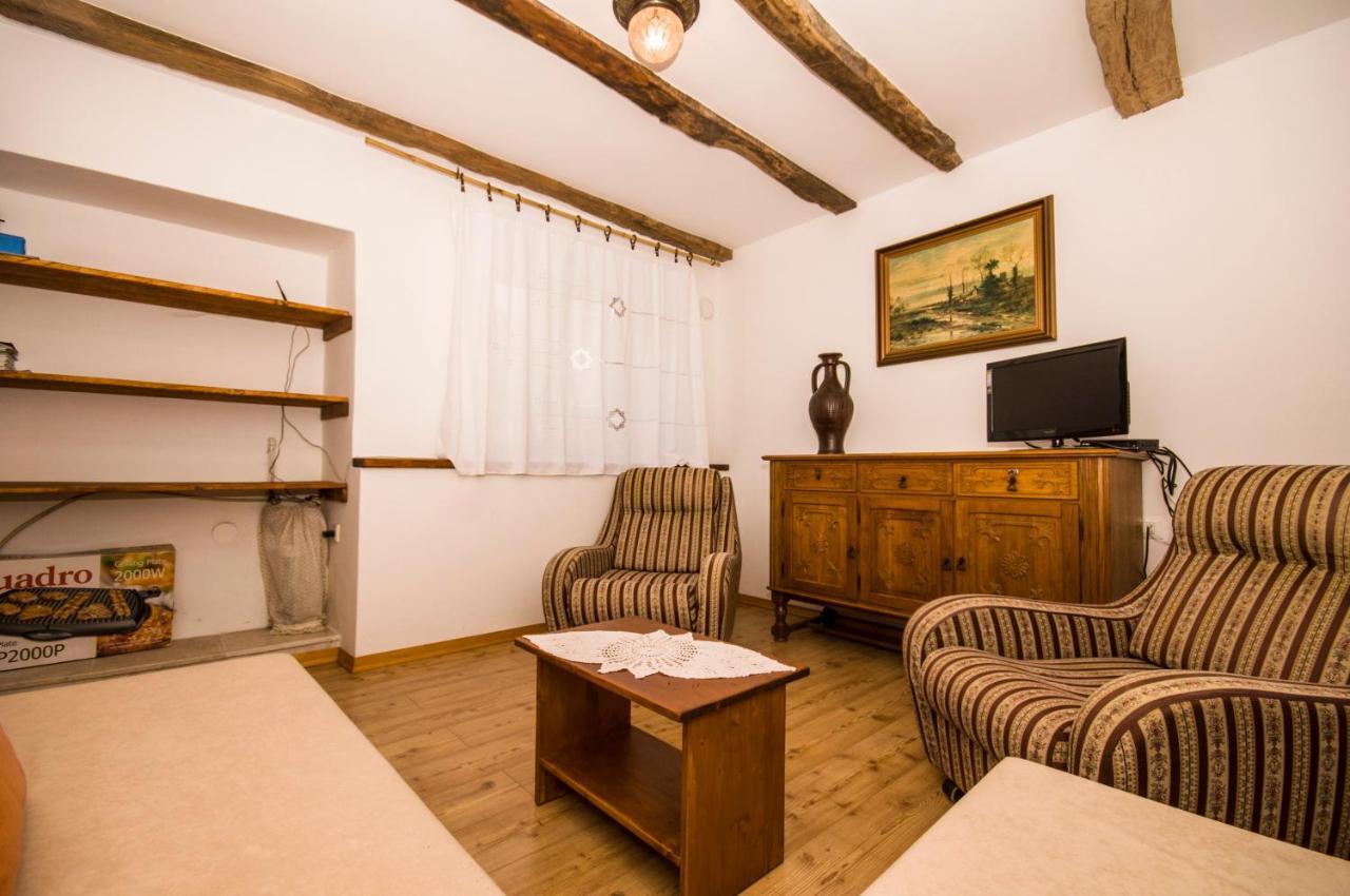 Holiday Home Trostova Kuca Pazin Εξωτερικό φωτογραφία